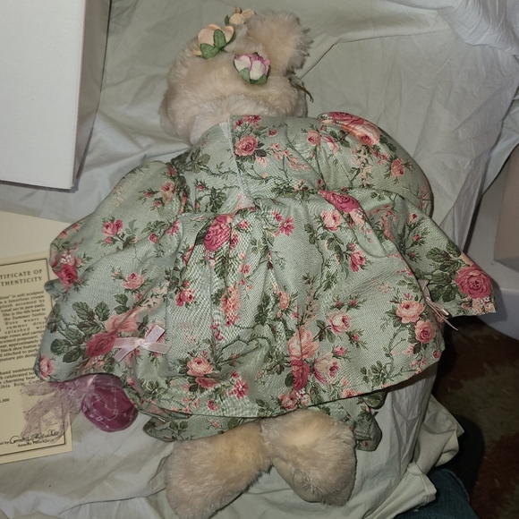 Rare Annette Funicello Rosie Bear in Original Box W/ COA - Picture 5 of 6